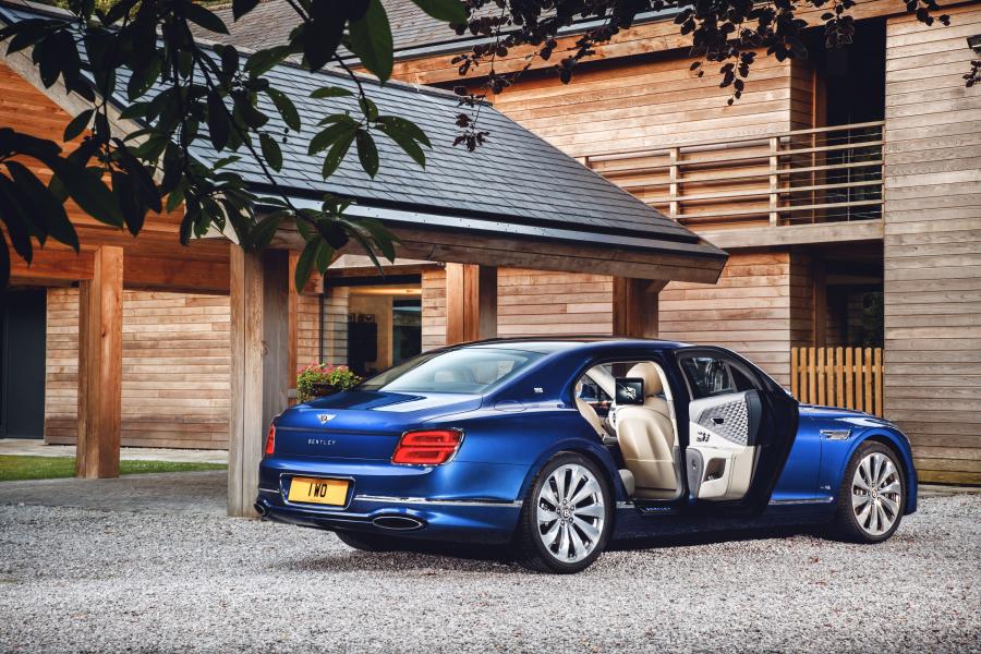  Bentley Flying Spur First Edition 2019 года  (WW) (фото 11 из 16)